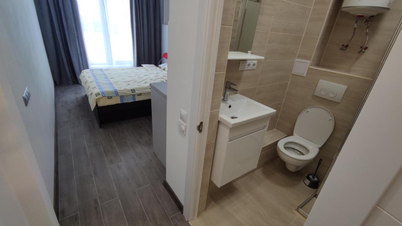 Rybalsky Studio Apartment Dnipro View 基輔 外观 照片