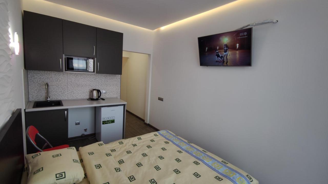 Rybalsky Studio Apartment Dnipro View 基輔 外观 照片