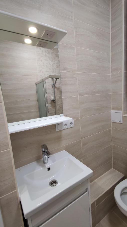 Rybalsky Studio Apartment Dnipro View 基輔 外观 照片